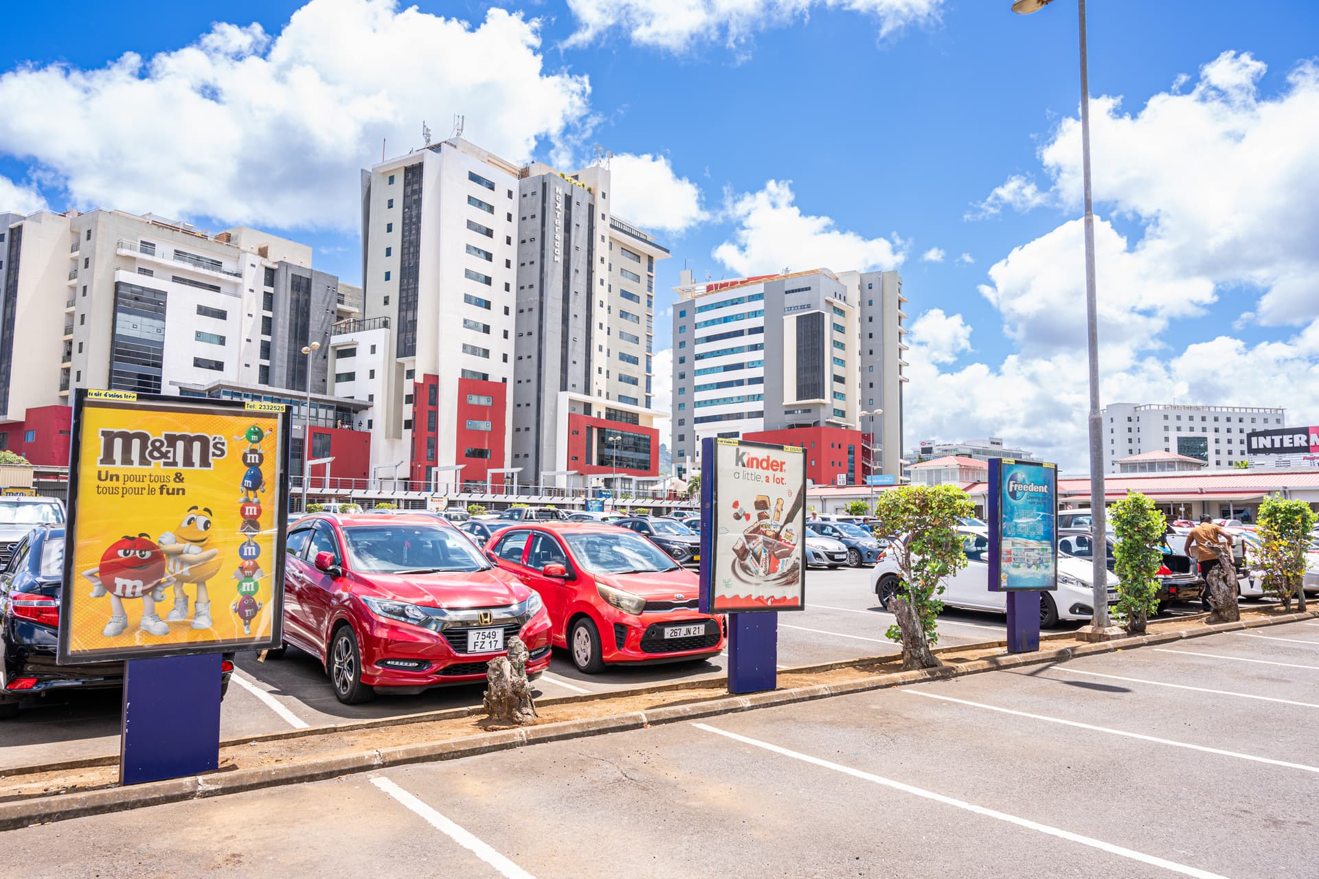 Supermarket Billboard Advertising - Project 5